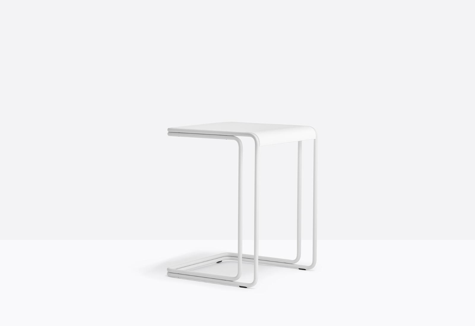 Side Table 5900